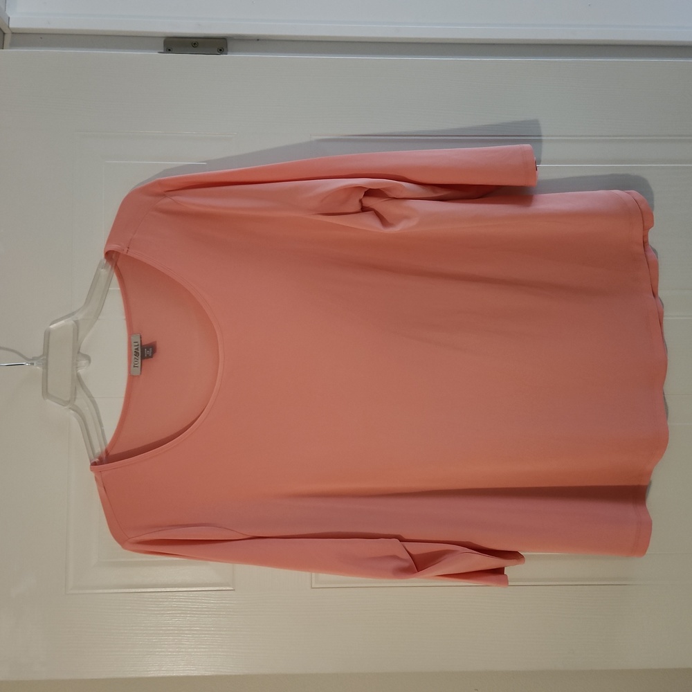 Top by Roz & Ali